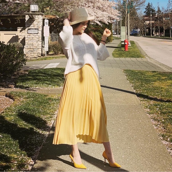 Jimmy Choo Love 100 Saffron Yellow Suede pointed toe High heels - Picture 5 of 8